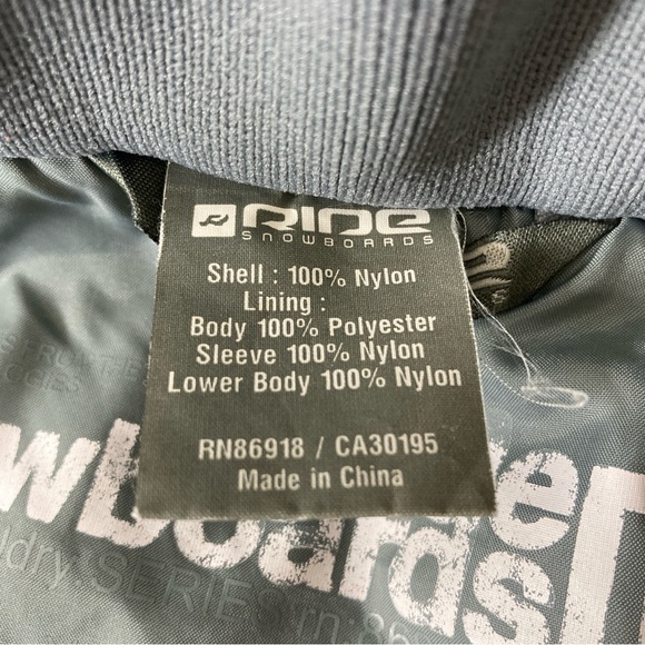 Ride Snowboards Jacket Women’s L Gray Nylon Hooded - Picture 13 of 16
